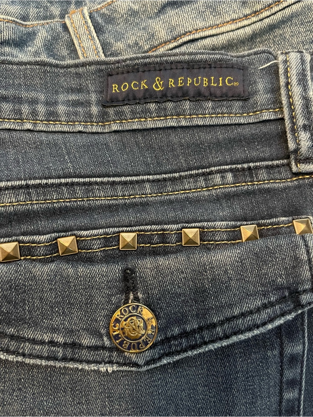 Rock & Republic Light to Dark Blue Fade Jeans with Gold Stitching